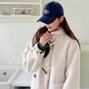 Made in Korea Navy Velvet Baseball Cap Hat (Ralph Lauren, MLB, Nike,Sporty Rich)